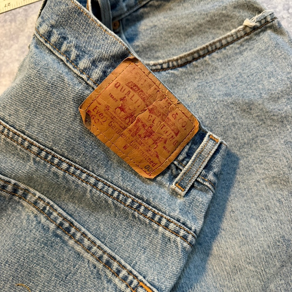Vintage Levi's 560 Mens =Relaxed Fit Denim Jean‎ Shorts Size 40 Blue Light Wash - Picture 5 of 10